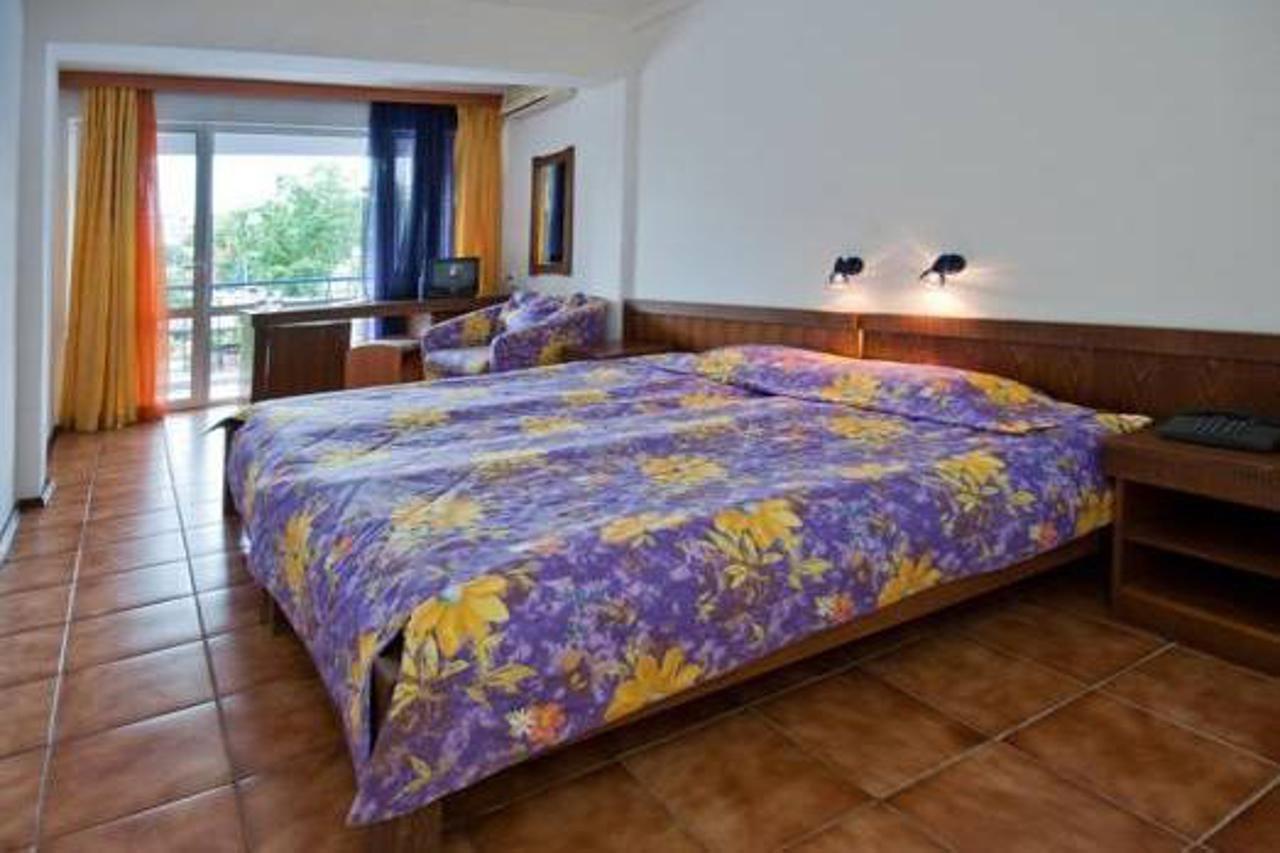 סאני ביץ' Regina Hotel מראה חיצוני תמונה